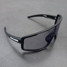 Cargar imagen en el visor de la galería, Salice 022 RWX - Black / Gold Mirror / Adaptive