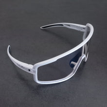 Cargar imagen en el visor de la galería, Salice 022 RWX - White / Black Mirror / Adaptive