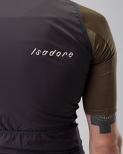 Cargar imagen en el visor de la galería, Isadore Debut Wind Gilet - Deep Night Grey