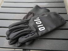 Cargar imagen en el visor de la galería, VOID Softshell Gloves - Black