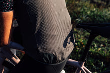 Cargar imagen en el visor de la galería, Isadore Alternative Gilet