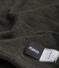 Cargar imagen en el visor de la galería, PEdALED Kaido Merino Neck Warmer