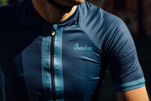 Cargar imagen en el visor de la galería, Isadore Debut Jersey - Blue Depths