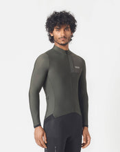 Cargar imagen en el visor de la galería, PEdALED Odyssey Cargo Long Sleeve Jersey - Grey Ink