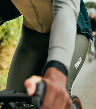 Cargar imagen en el visor de la galería, PEdALED Essential Long Sleeve Jersey - Laurel Oak