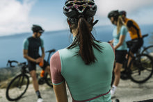 Cargar imagen en el visor de la galería, Isadore Signature Jersey Cascade / Messa Rosa