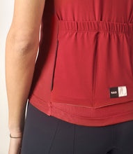 Cargar imagen en el visor de la galería, PEdALED Women's Mirai Lightweight Jersey - Sun Dried Tomato