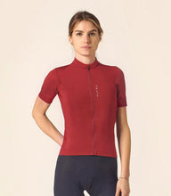 Cargar imagen en el visor de la galería, PEdALED Women's Mirai Lightweight Jersey - Sun Dried Tomato