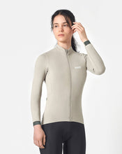 Cargar imagen en el visor de la galería, PEdALED Women's Essential Long Sleeve Jersey - Laurel Oak