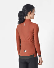 Cargar imagen en el visor de la galería, PEdALED Women's Essential Long Sleeve Jersey - Burnt Henna