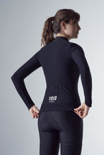 Cargar imagen en el visor de la galería, VOID Yoke Zip W Long Sleeve - Black